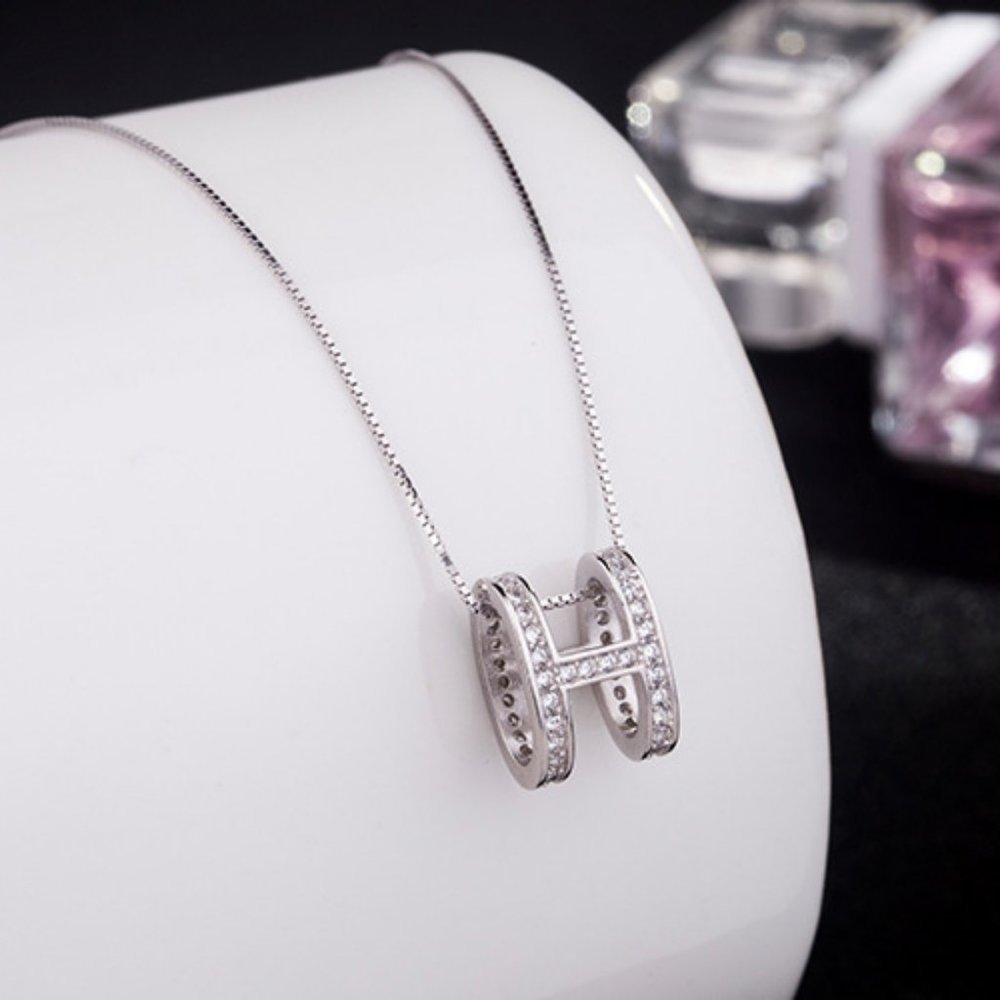*925 Sterling Silver Diamond H Letter Necklace B - Picture 3 of 4
